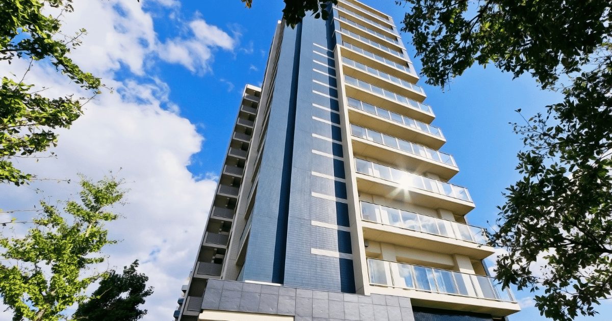 High rise apartment 